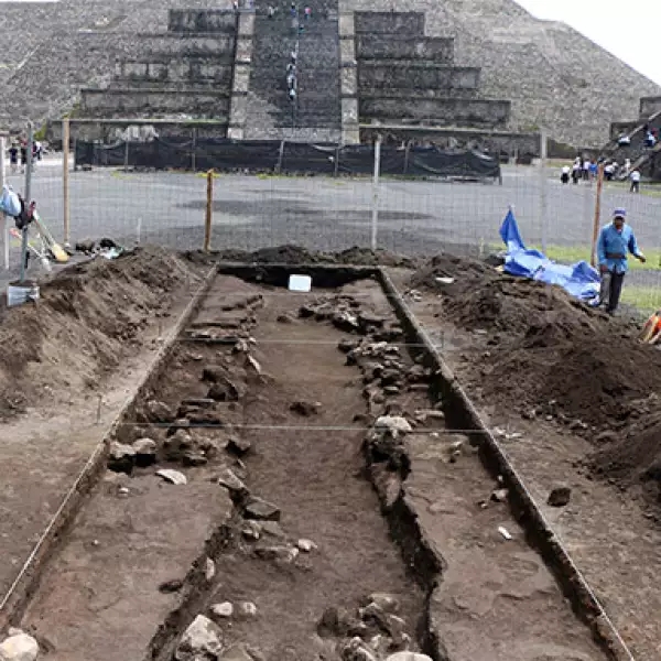Los cráteres fueron encontrados cerca de la Calzada de los Muertos