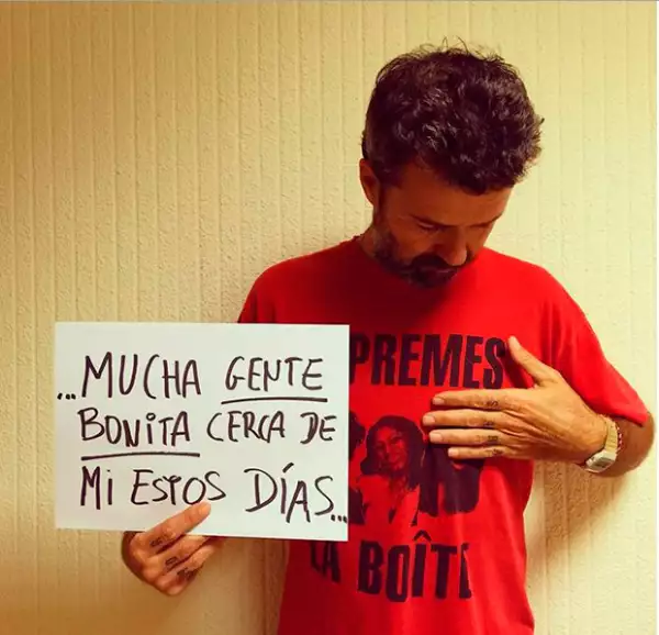 Con estas imágenes, el músico ha agradecido el cariño y el apoyo.