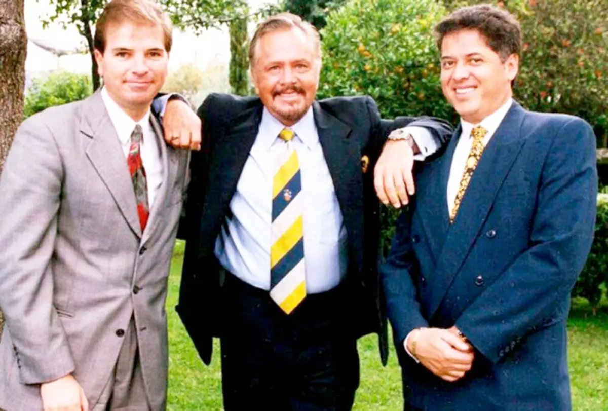 paco-stanley-mario-bezares.jpg