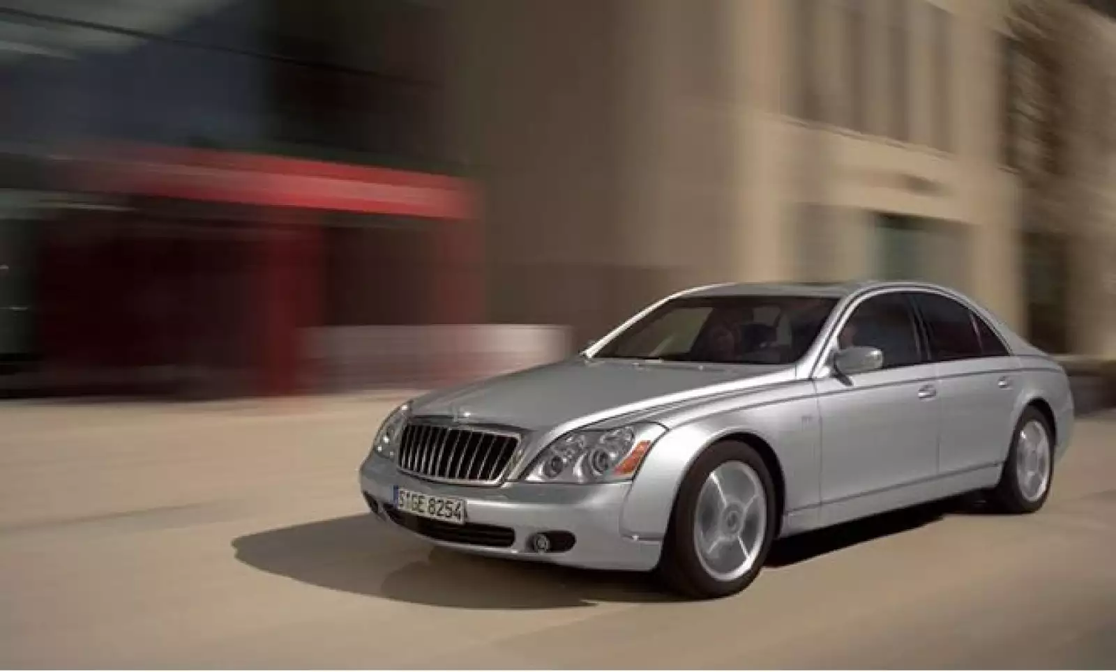 Uno de los modelos preferidos por Madonna, ya que cuenta con el espacio sufriente para llevar a cinco personas en su parte trasera sin problemas.