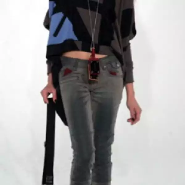 La mayoría de sus piezas incluyó el rock chic por excelencia.