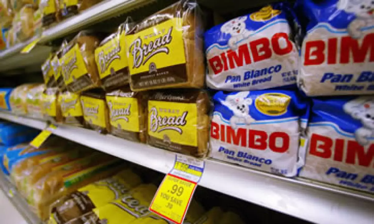 En 2010, Bimbo tuvo varios retos que incidieron en sus resultados como el aumento en el precio de las materias primas y la inundación de una de sus plantas. (Foto: AP)