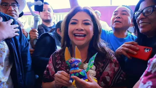 Clara Brugada alcaldesa de Iztapalapa y aspirante a la candidatura de Morena a la CDMX