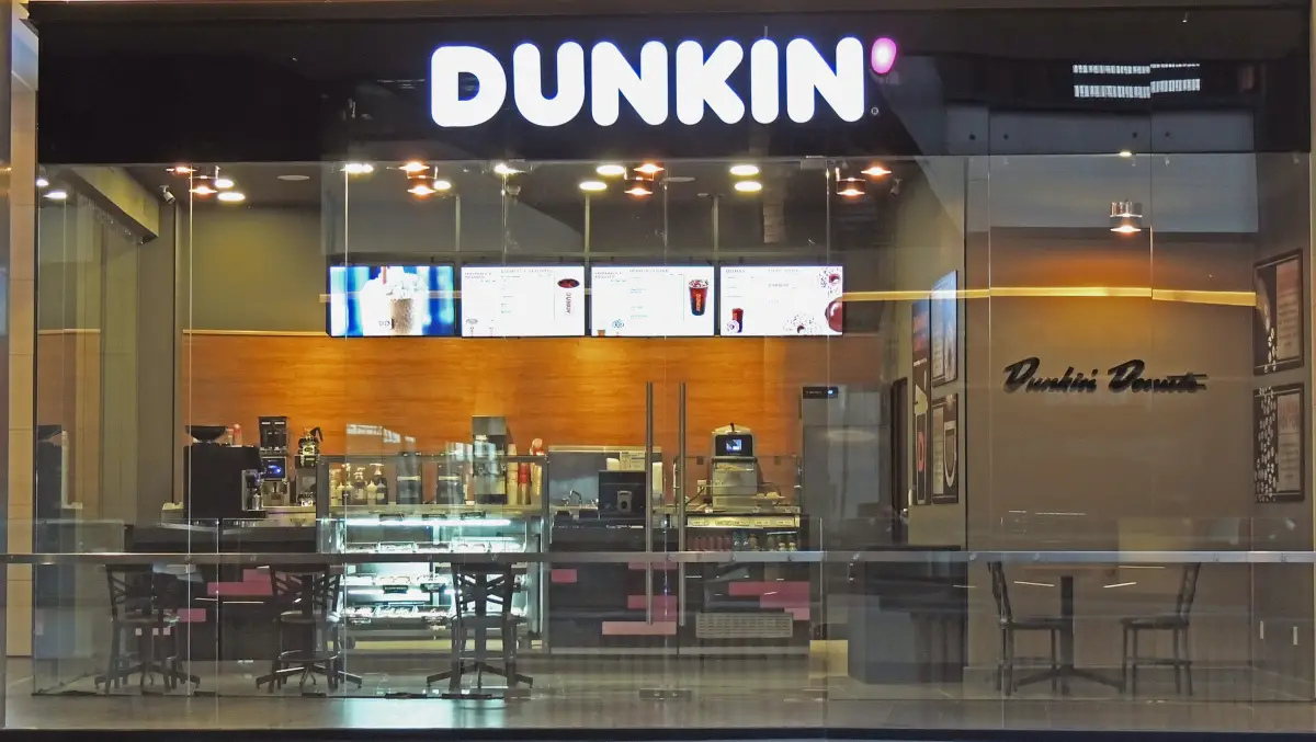 Fachada de Dunkin en Torre Mitikah (Cortesía)