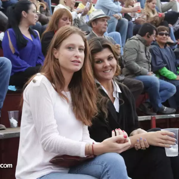 Zélika García,Almendra Ruiz