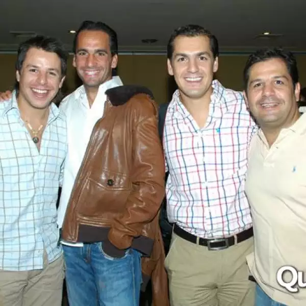 Desfile Elda Watanabe