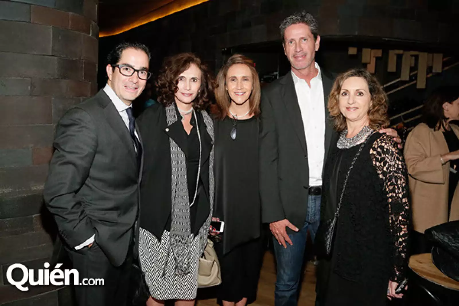 Braulio Arsuaga, Claudia e Isabel Azpiri, Miguel Ortiz Monasterio y Amanda Azpiri