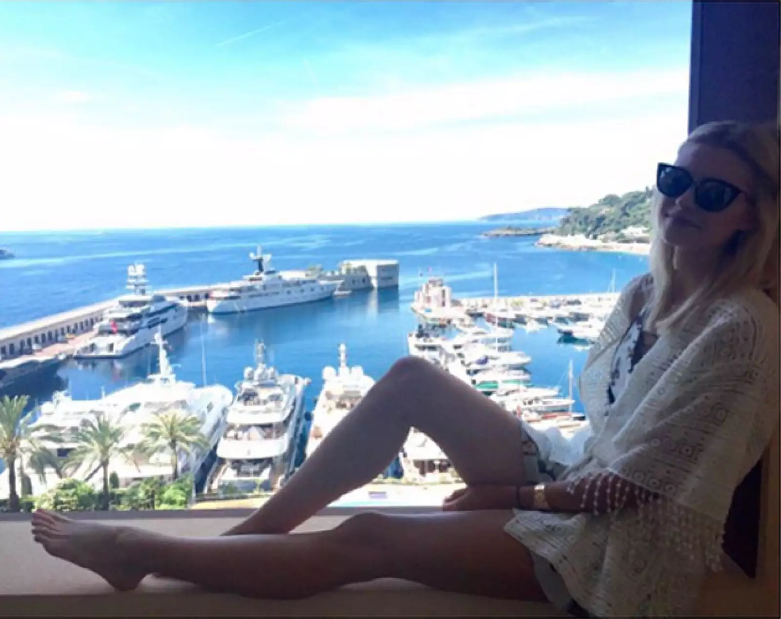 Instagram: @lenagercke.