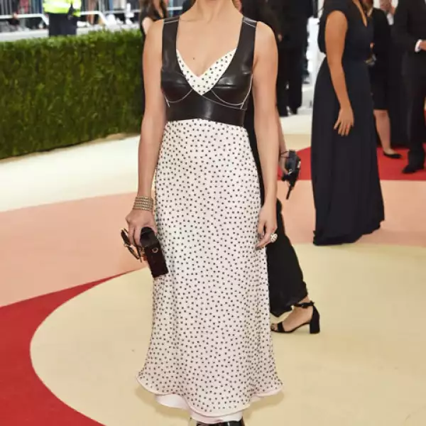 Selena Gomez en Louis Vuitton.