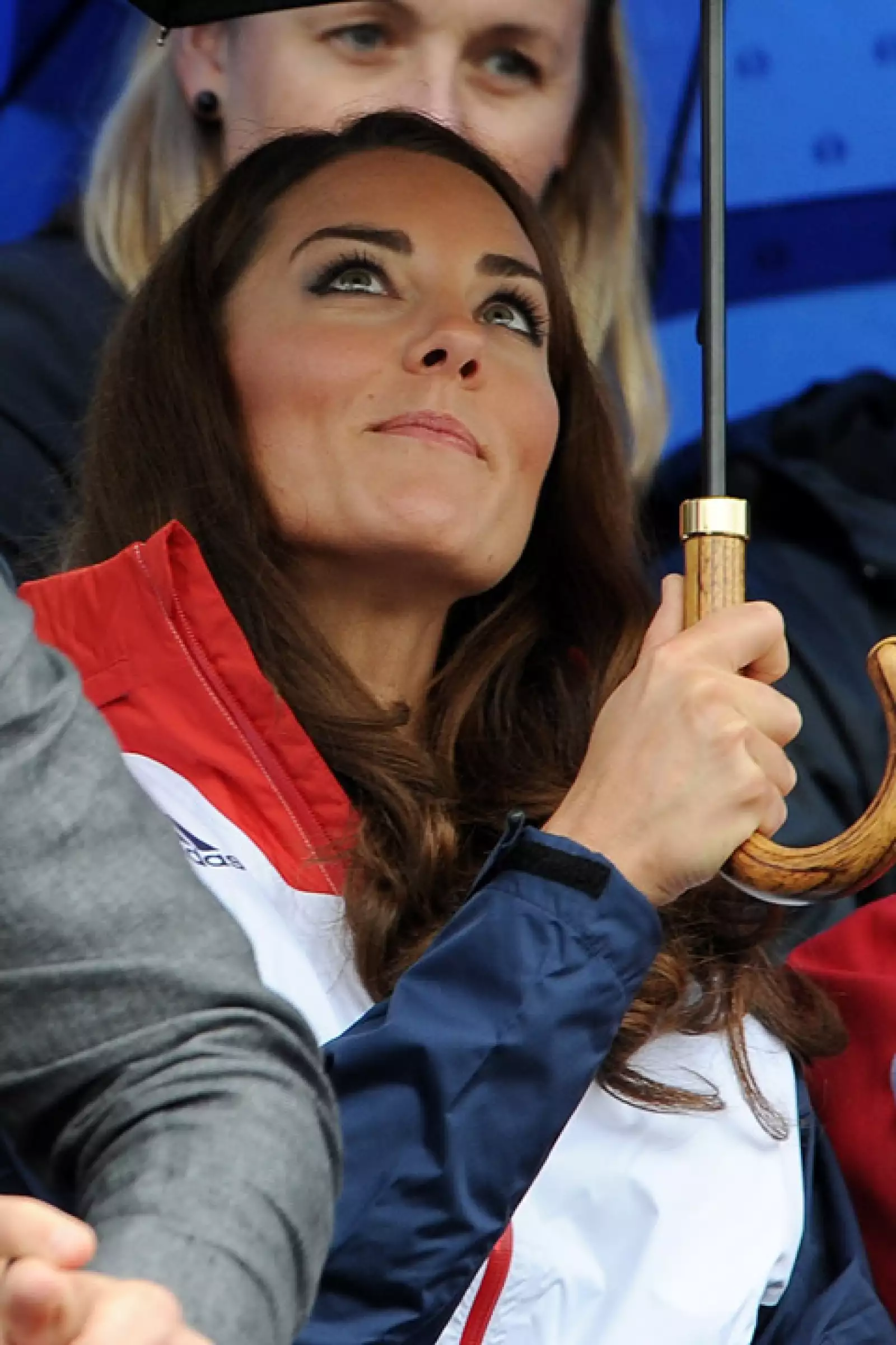 Kate portó la chamarra oficial del equipo olímpico británico.