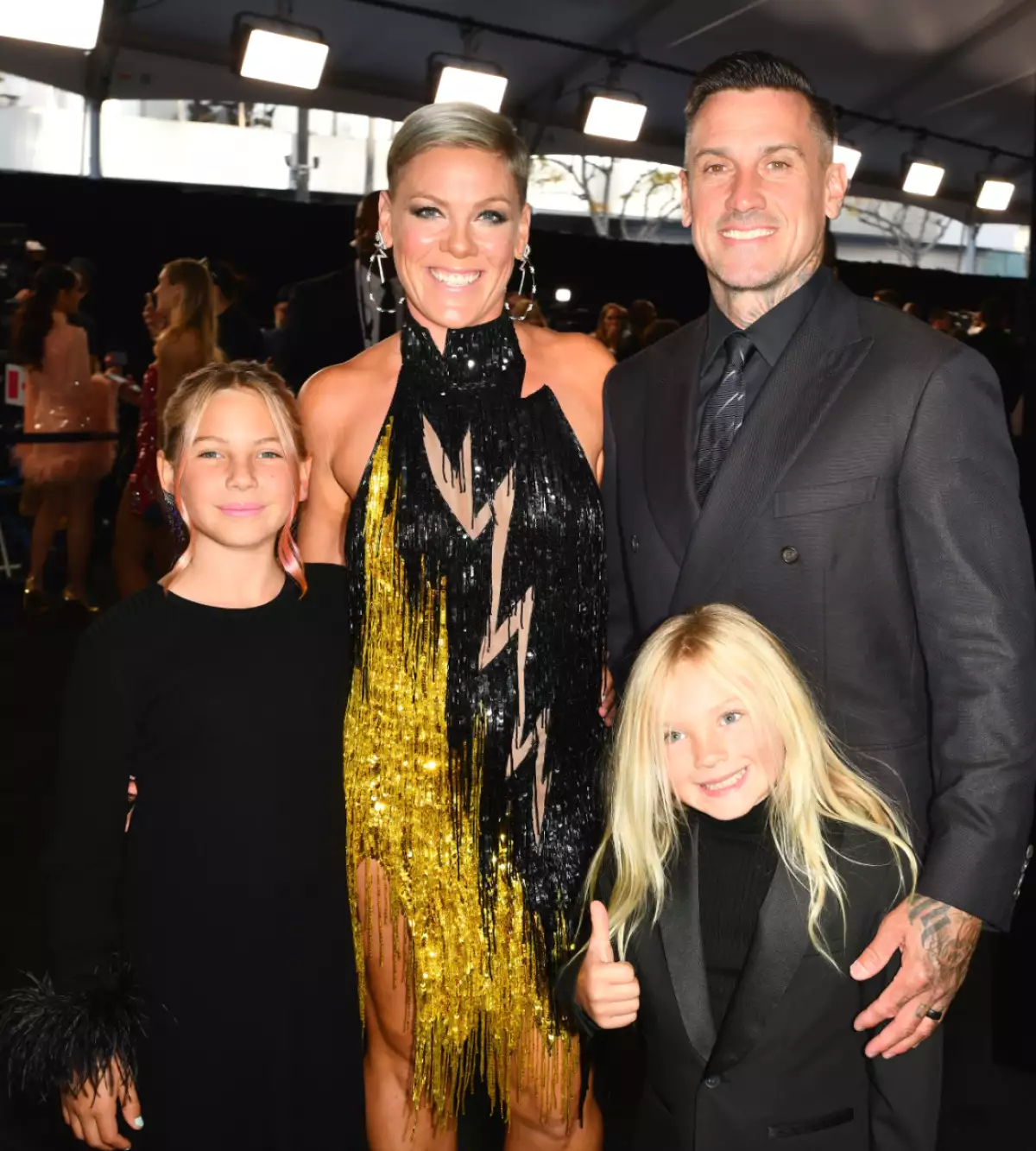 La cantante Pink y el ex piloto de motocross Carey Hart se divorcian tras 20 años de matrimonio