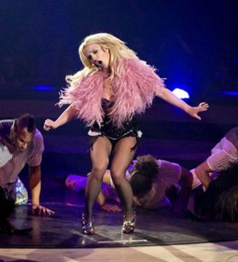 Luego de un retraso de 30 minutos en su concierto en Vancouver, Canadá, la cantante se disculpó por el imprevisto que tuvo tras el escenario.
