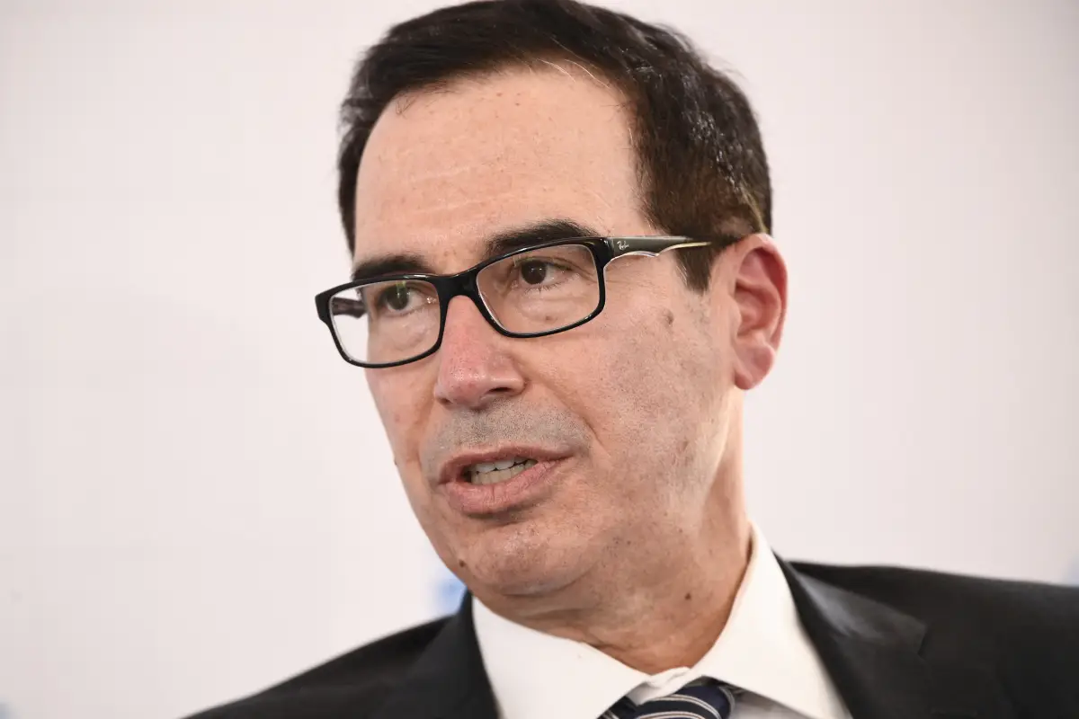 Steve Mnuchin quiere comprar TikTok