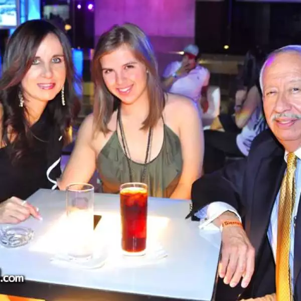 Mayra Navarro,Denisse Sapién y Carlos Salas