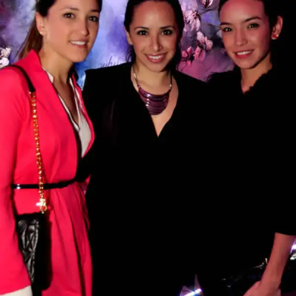Regina González, Adriana Flores y Elsa Lozano de Cueva