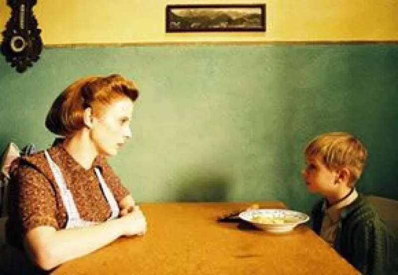 Por primera vez, los cinco mejores cortometrajes del año serán proyectados en las salas mexicanas.