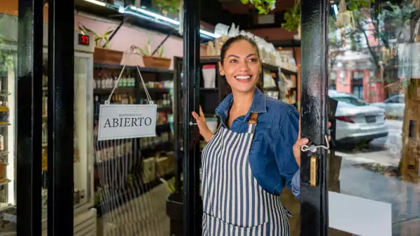 Secretaría de Economía y Santander dan becas y capacitaciones para que aproveches el Mundial 2026, ¿cómo aplicar?