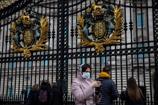 London Feels The Effects Of Coronavirus Outbreak