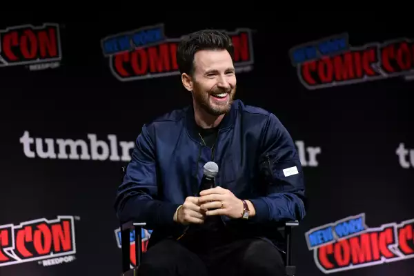 Chris Evans confirma que tuvo dos bodas con Alba Baptista.