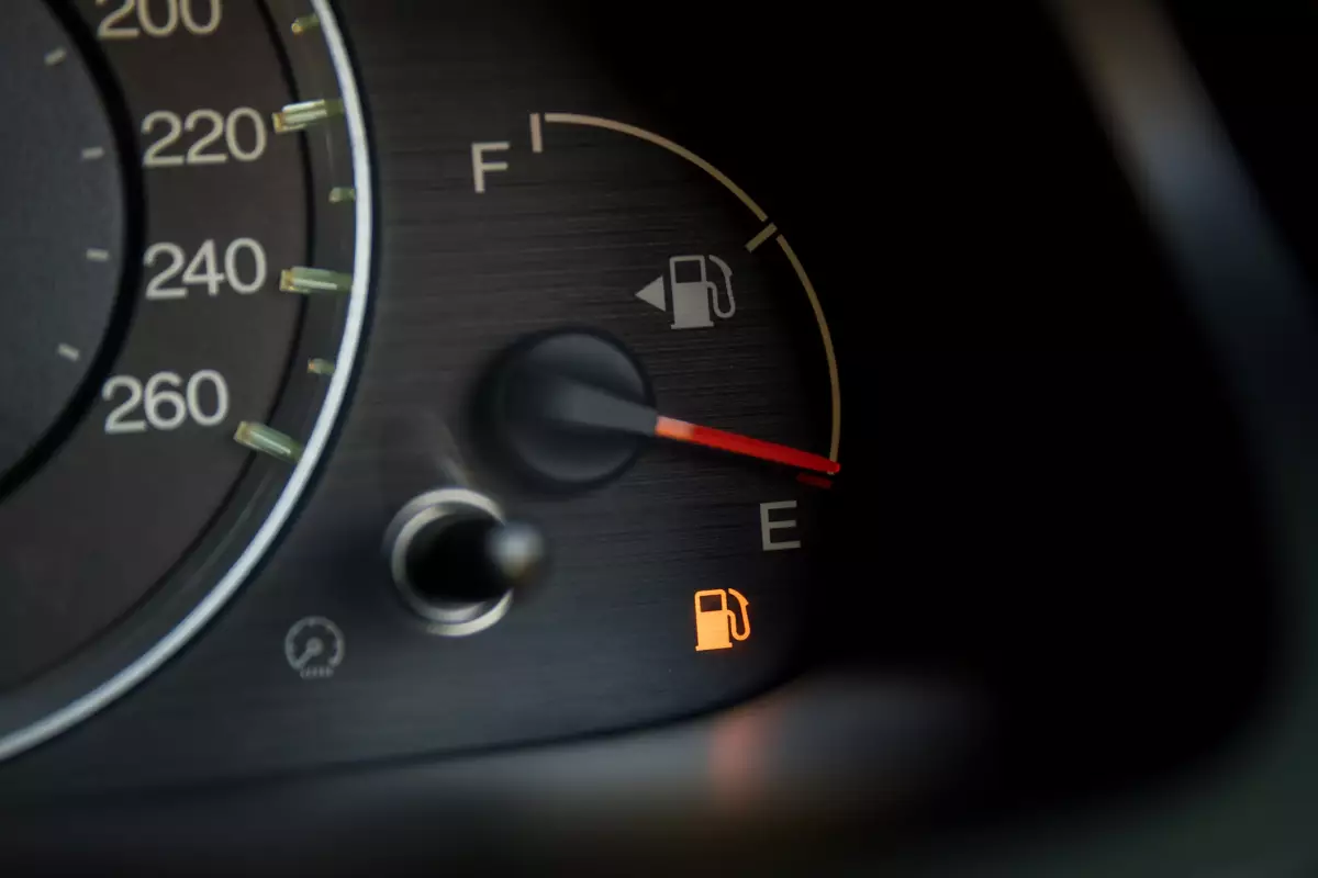arreglar-medidor-de-gasolina