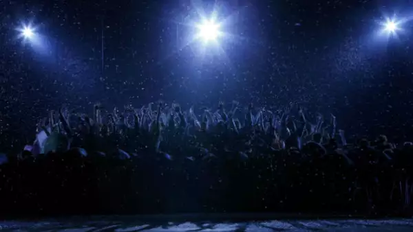 Bailarines del teatro Bolshoi escenificaron el clásico de Leon Tolstoi, La Guerra y la Paz, mientras El Lago de los Cisnes de Tchaikovsky también se hizo presente