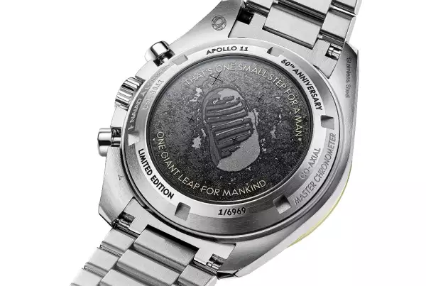 OMEGA fondo.jpg