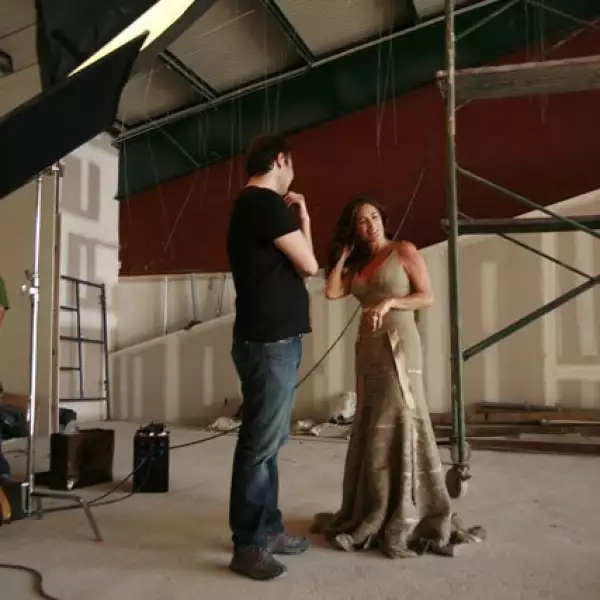 Aquí recibiendo indicaciones del fotógrafo.