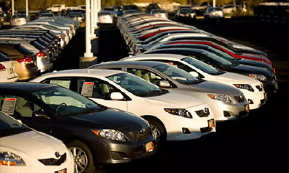 En la última década, las ventas de autos de EU eran de hasta 17 millones de unidades, según IHS Automotive. (Foto: Cortesía Fortune)