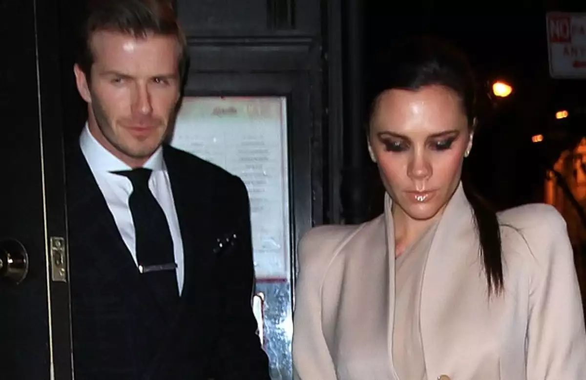 David Beckham está muy contento por haber recibido una invitación para la boda del príncipe Guillermo y Kate Middleton que se llevará acabo en abril.