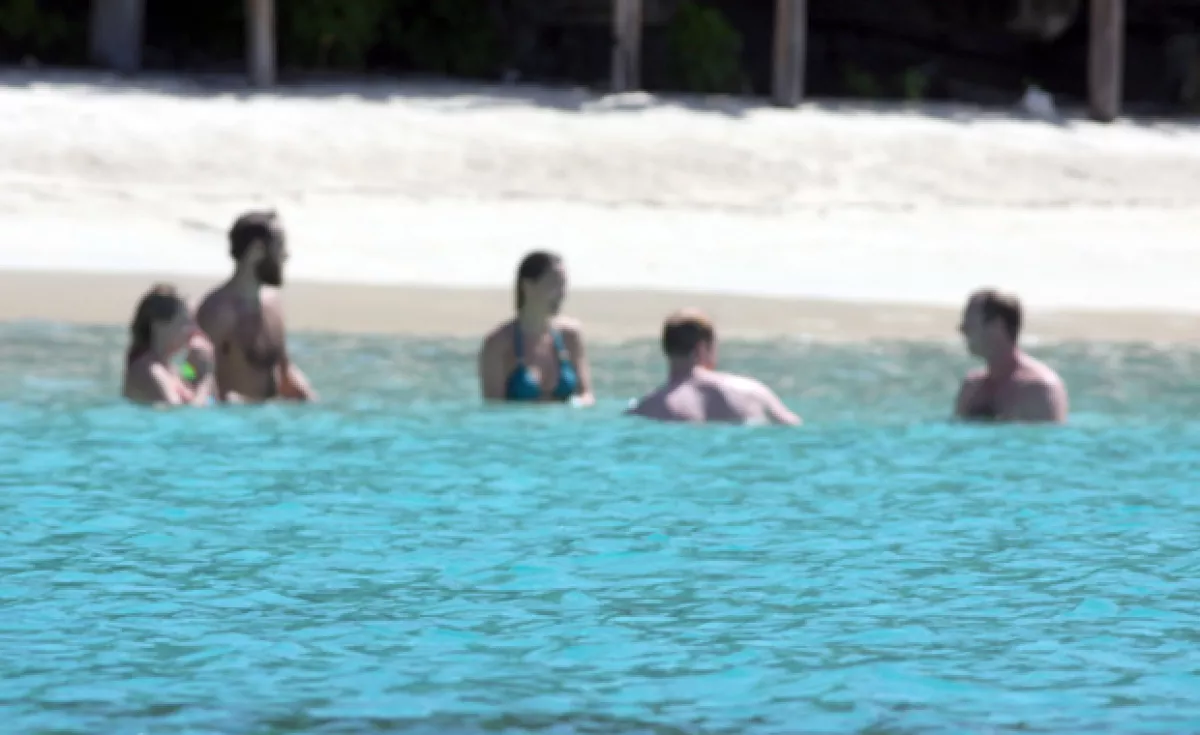 La familia real inglesa, y los familiares de Kate, disfrutaron de un soleado y relajante día en el mar.