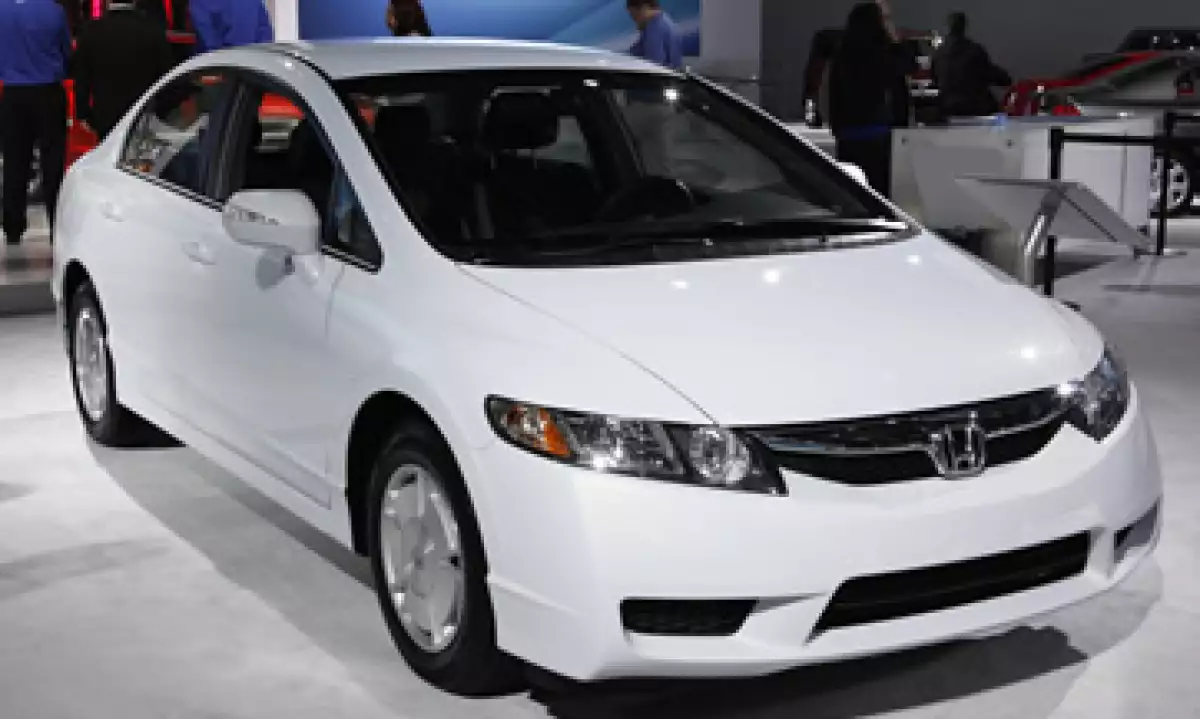 La denunciante asegura que su Honda Civic llegó a rendir sólo 12.5 kilómetros por litro. (Foto: AP)