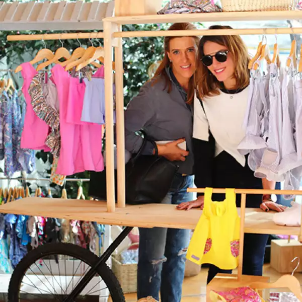 Patricia y Pamela de Haro