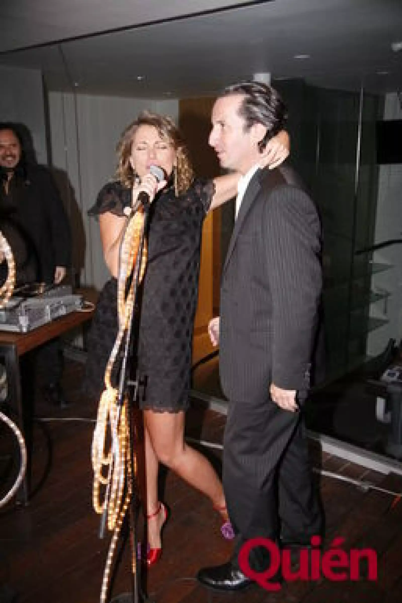 Ludwika Paleta, Plutarco Haza