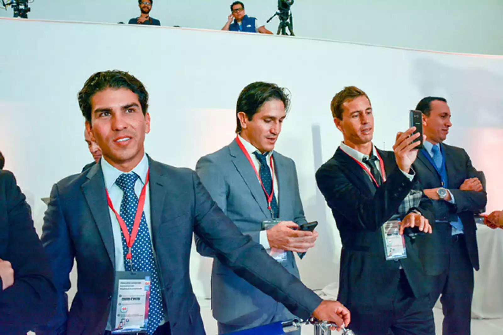 Javier Martos (entrenador de Checo Pérez),Toño Pérez (Hermano de Checo),Bruno Marioni y Leonel Bernier.