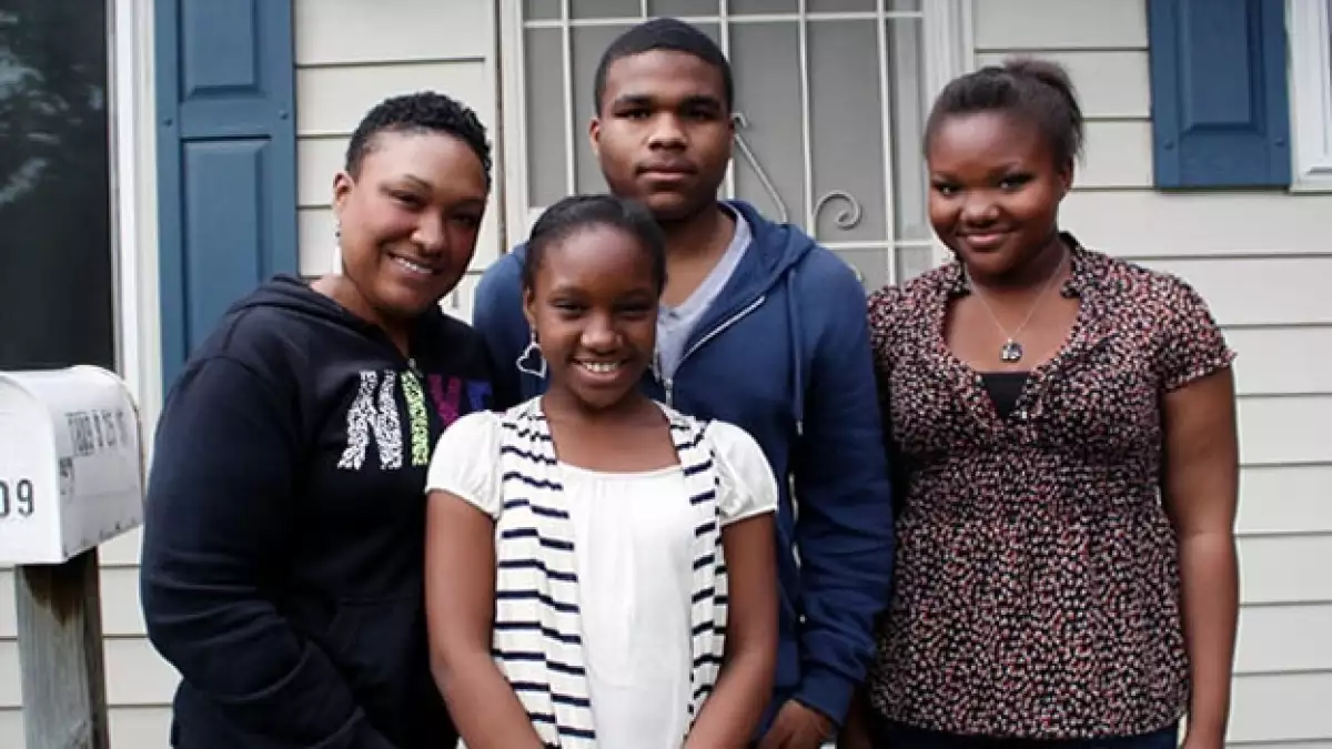 Tonya Rasberry vive con Sida