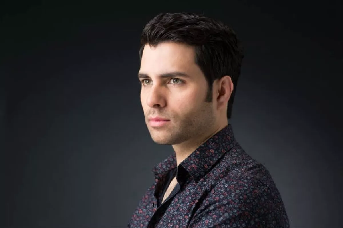 Originario de Mexicali, Alan Slim arranca su carrera como actor en la pantalla chica.