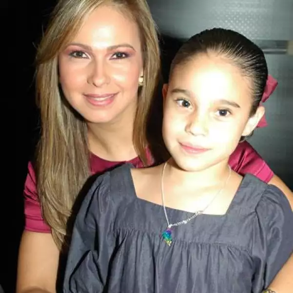 Desfile Elda Watanabe