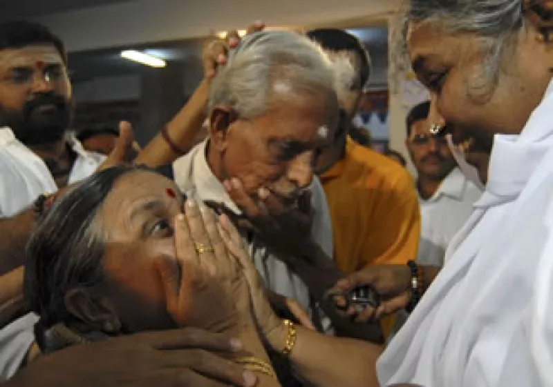 El móvil de Mata Amritanandamayi o Amma, como se conoce internacionalmente, es el amor a todo aquel que lo pida. (Foto: AP)
