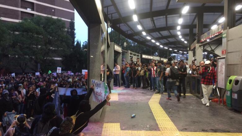 Destrozos en el Metrobús 1