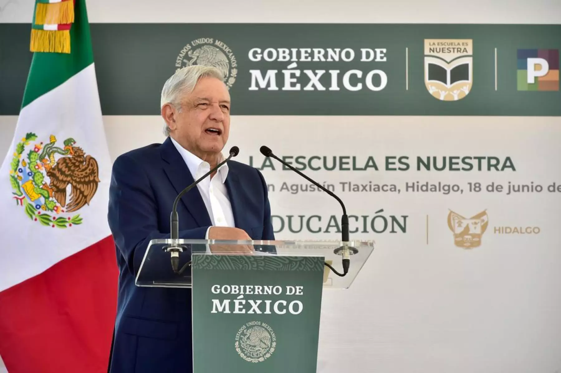 amlo-gira.jpeg