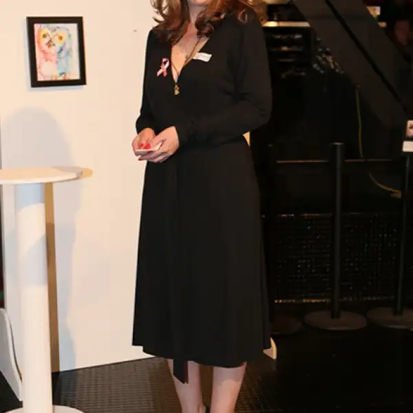 Adela Ayensa