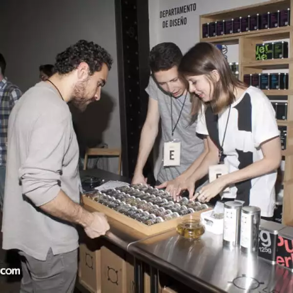 Rodrigo da Silva,Leonardo Paz,Leticia Sáenz