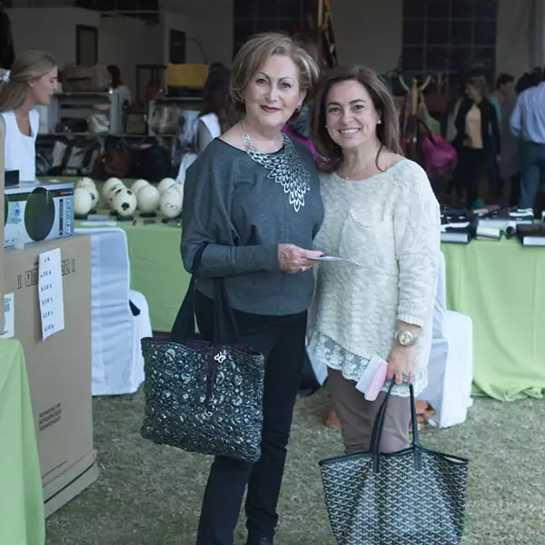 Gloria y Laura Torres