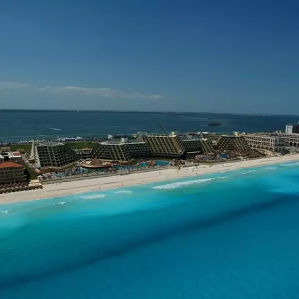 Cancun es el lugar ideal para disfrutar el sol y la playa, aprovecha estas vacaciones y lánzate a conocerlo.