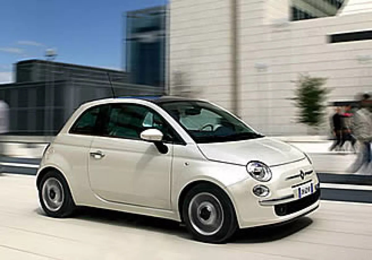 El Fiat Cinquecento (500) tratará de ganarse el mercado de los autos compactos de gama alta en Estados Unidos. (Foto: CNNMoney.com)