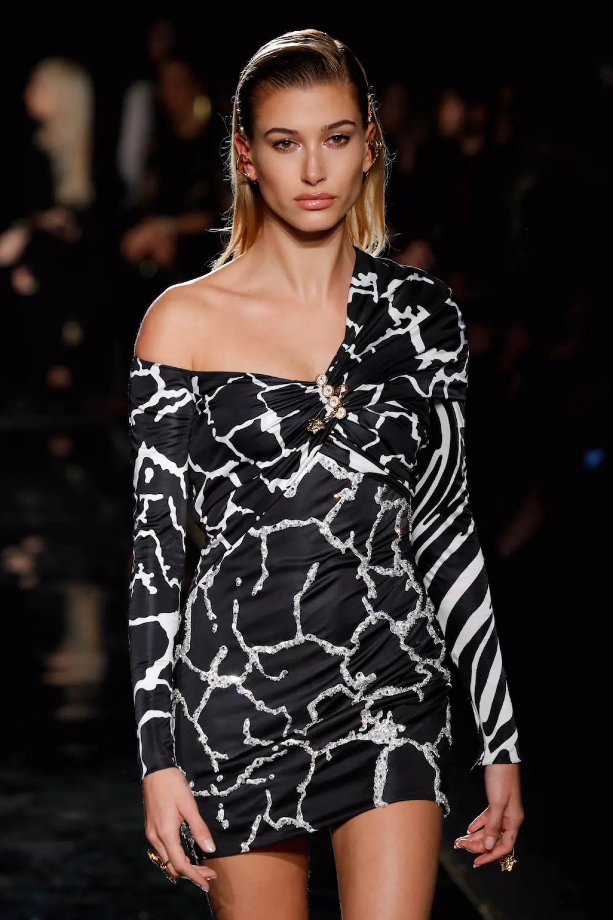 Versace Fall 2019 - Runway