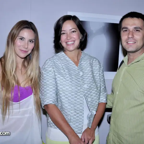 Mayra Mata, Vanessa Muñoz y Max Alarcón