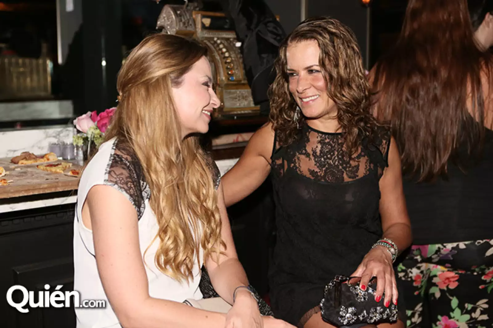 Catalina Buchanan y Mónica Phillipson