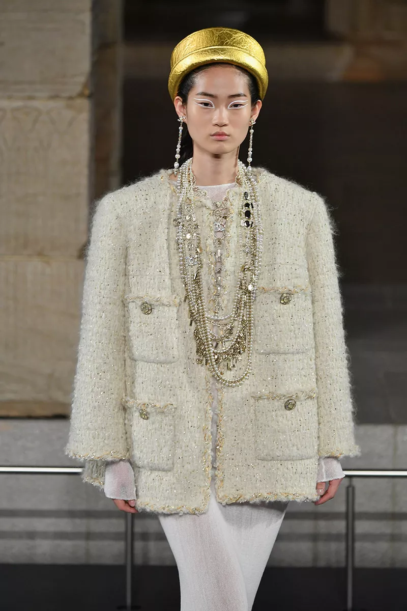 Chanel Metiers D'Art 2018/19 Show - Runway