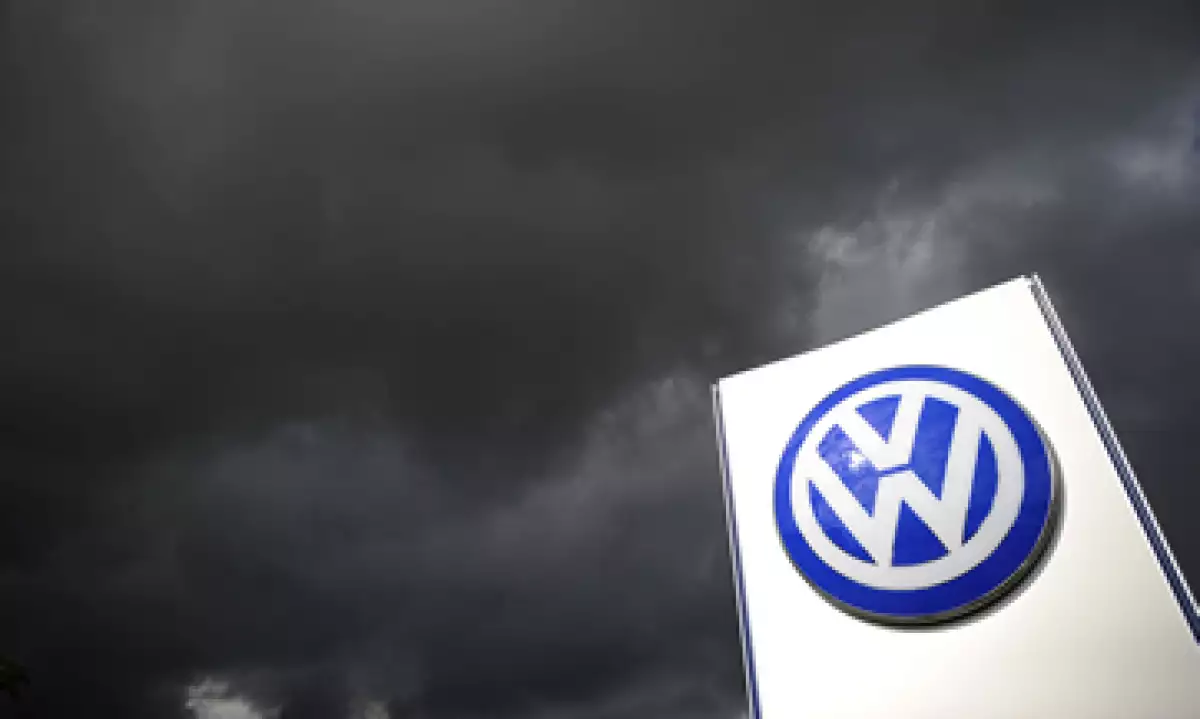 La marca solicitó a los autos modelos 2010 a 2014 actualizar los sistemas en sus equipos antes de realizar las inspecciones de emisiones (Foto: Getty Images/Archivo )